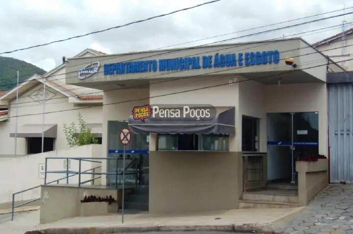 Câmara questiona supersalário no DMAE: pagamento de R$ 25 mil vira alvo de investigação