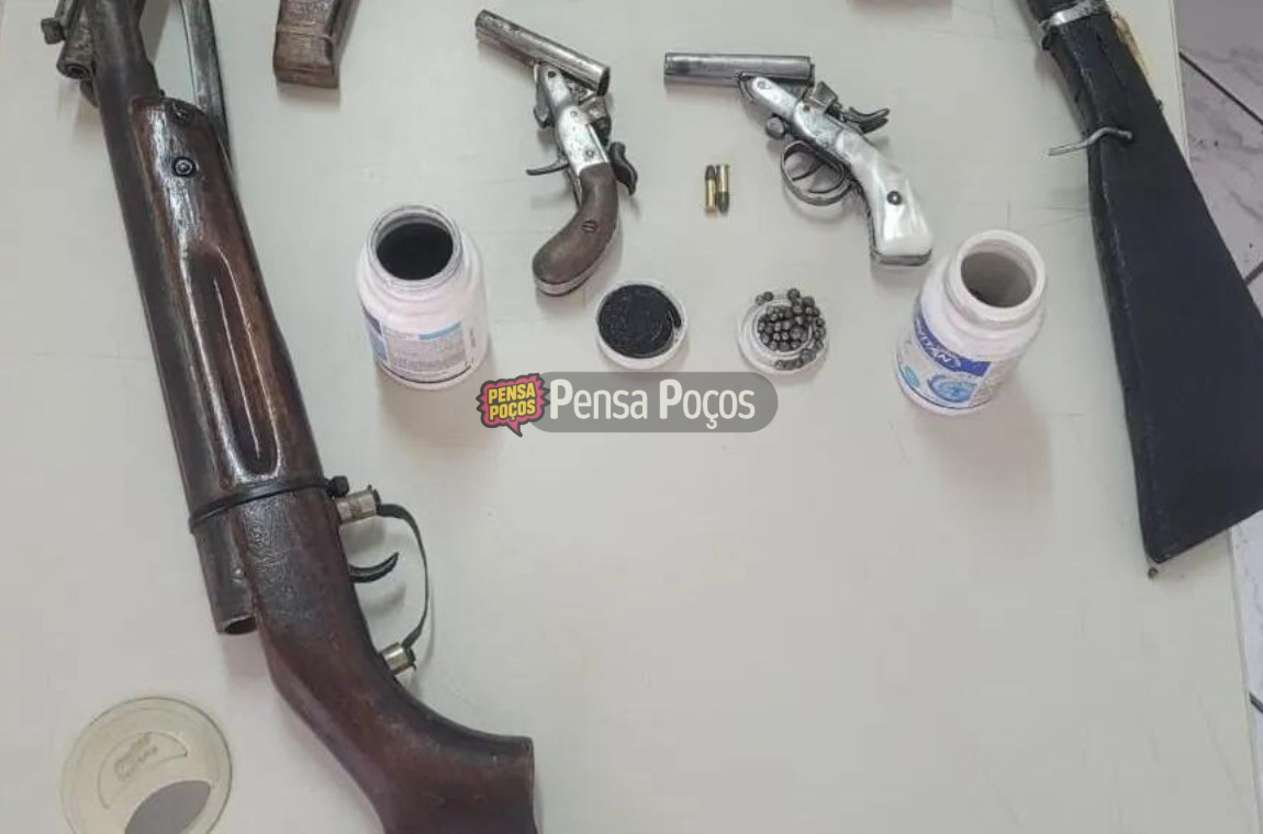 Briga por cama termina com idoso preso e arsenal apreendido em Poços