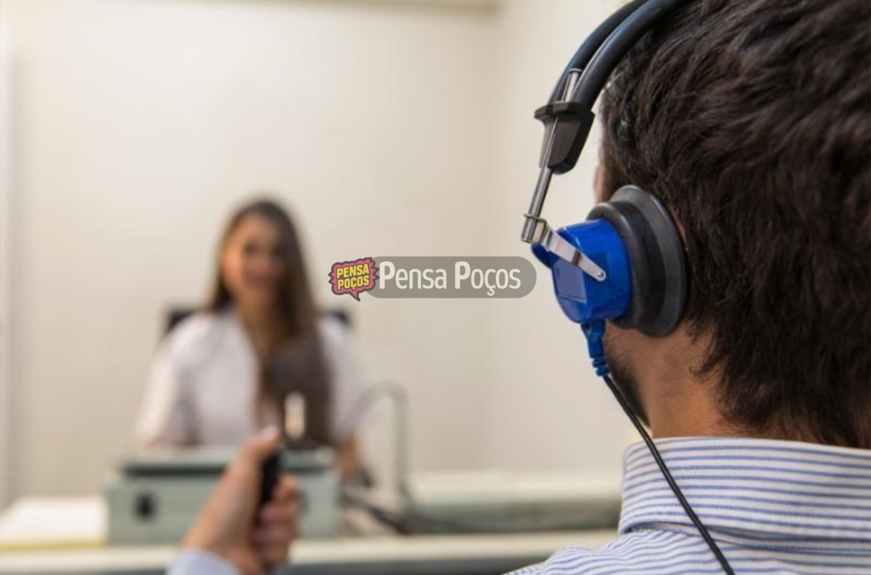 Fila para exame de audiometria no SUS ultrapassa 17 meses em Poços