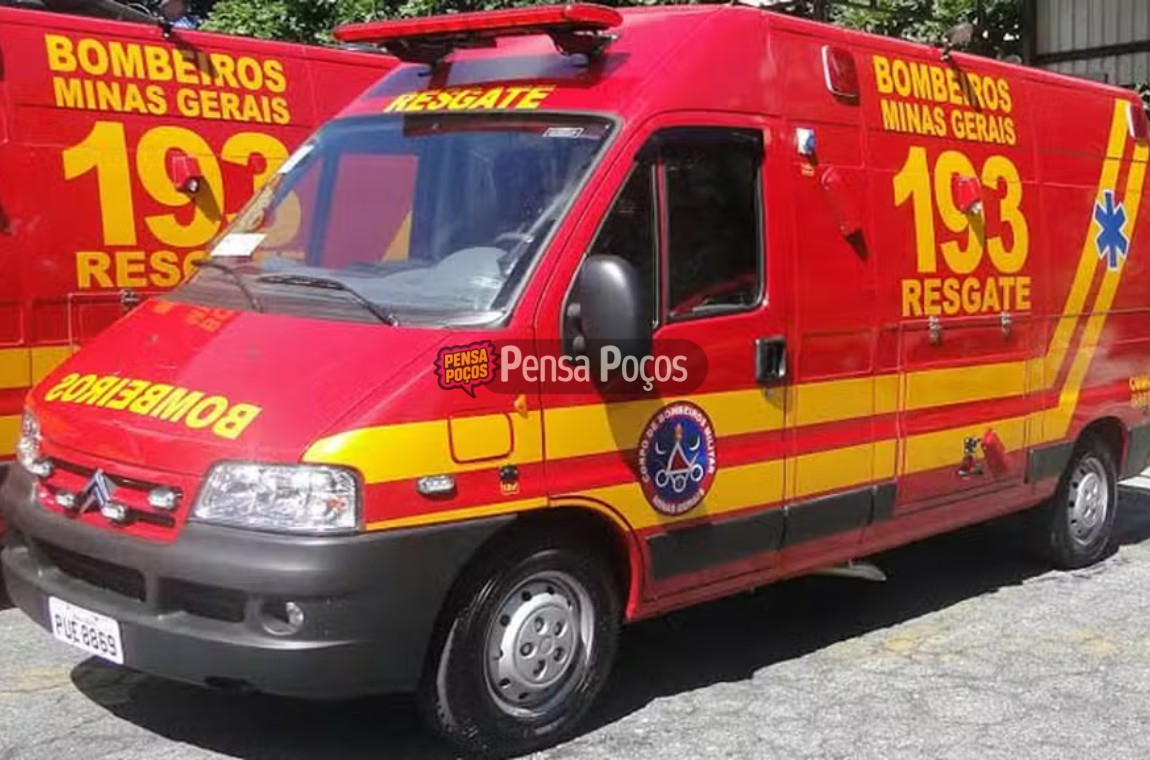 Moradora é salva inconsciente após fogo em apartamento