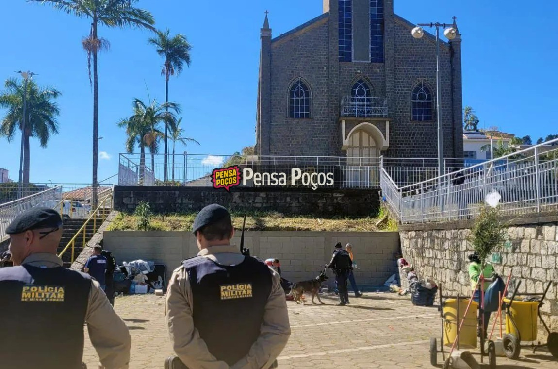 Operação conjunta mobiliza forças no pátio da Igreja de São Benedito